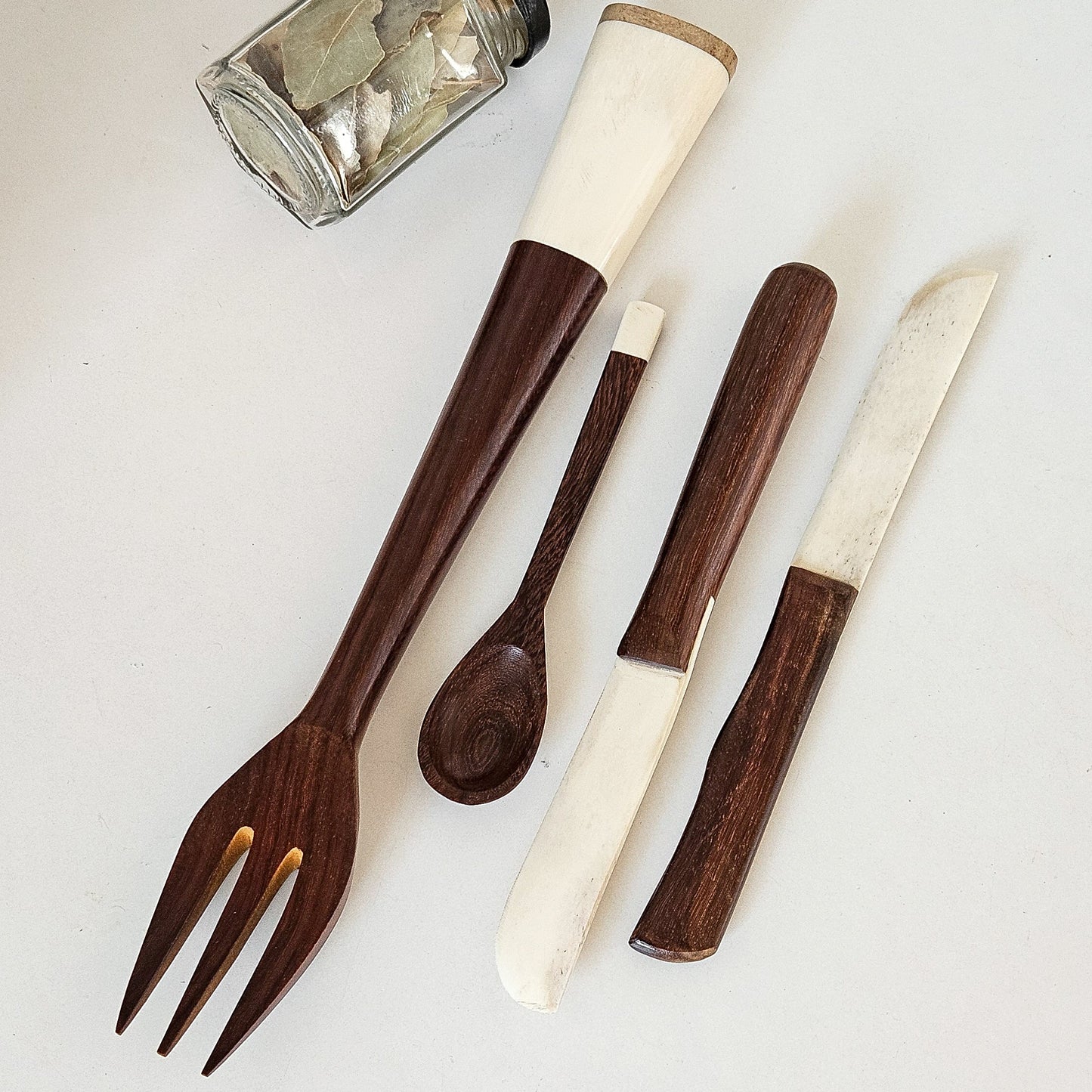 Conjunto de 4 Colheres em Madeira e Osso