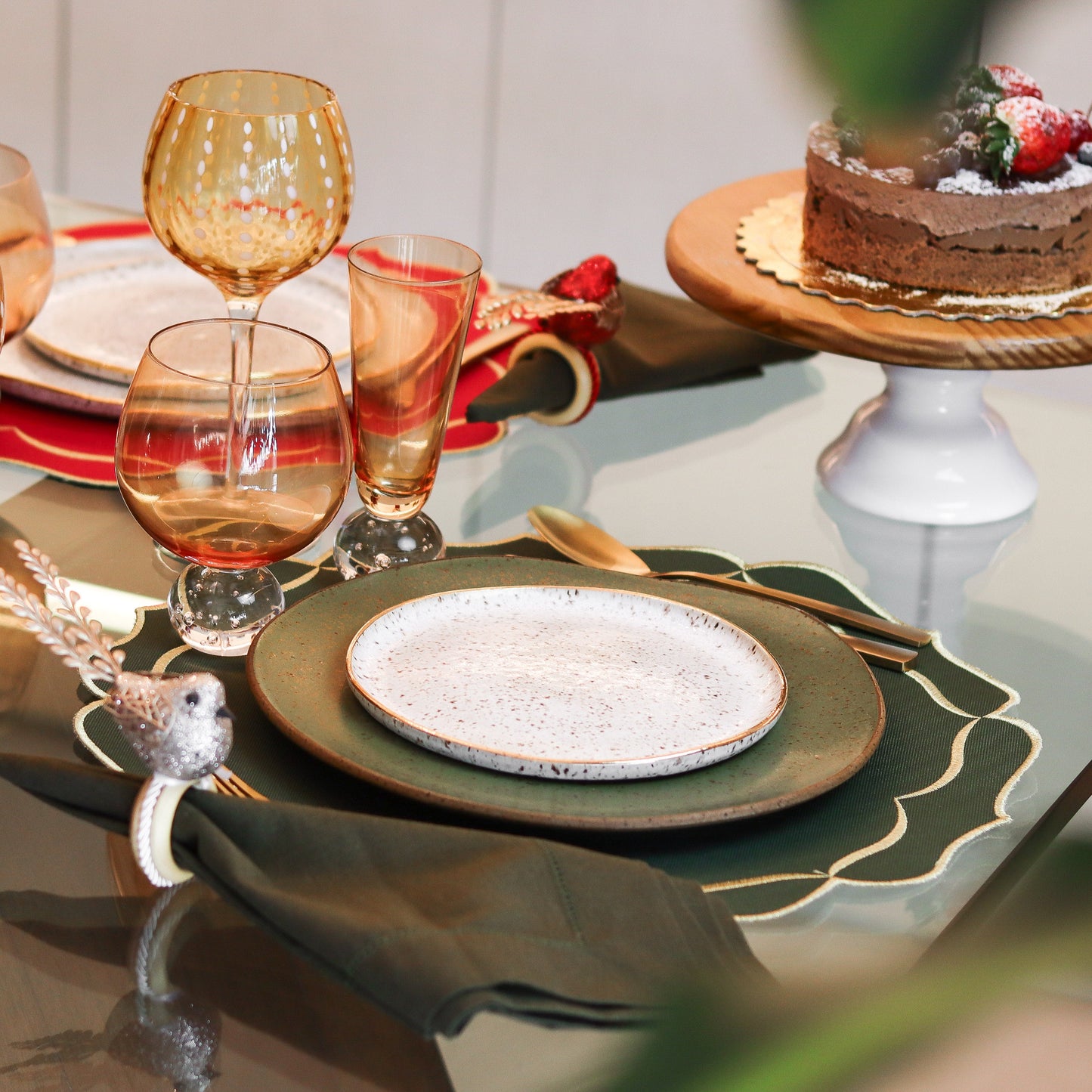 Jogo Americano Verde c/ Dourado 40cm - 4 lugares