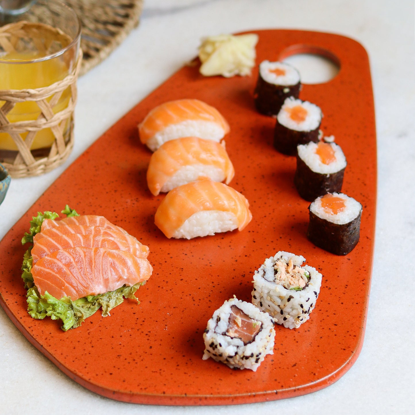 Tábua de Frios Orgânica em Cerâmica Goiaba