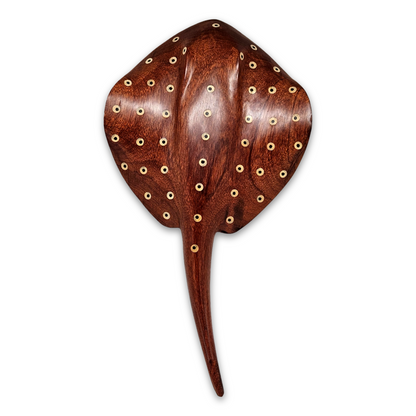 Escultura Indígena de Madeira Arraia Vernelha G