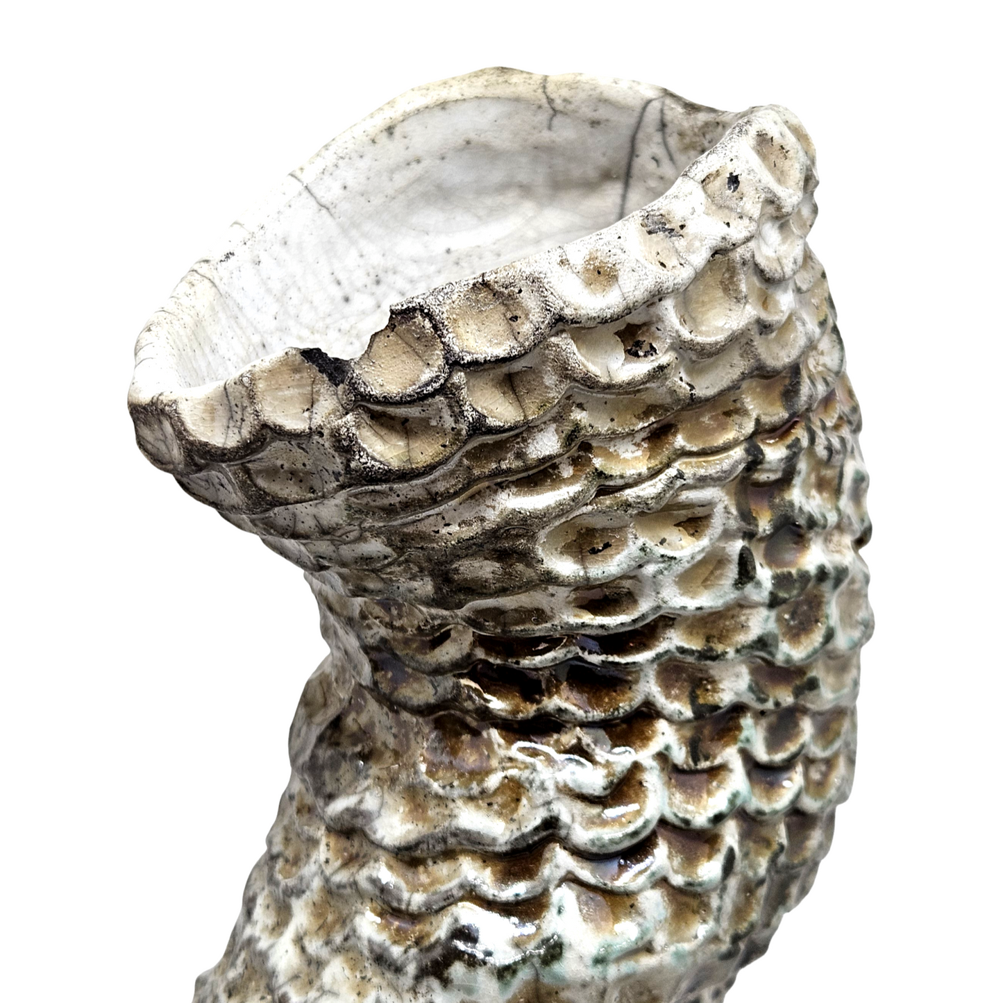 Escultura em Cerâmica Serpentina em Movimento