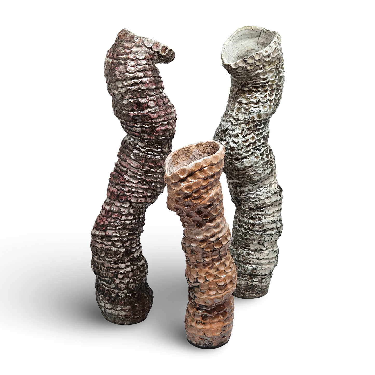 Escultura em Cerâmica Serpentina em Movimento